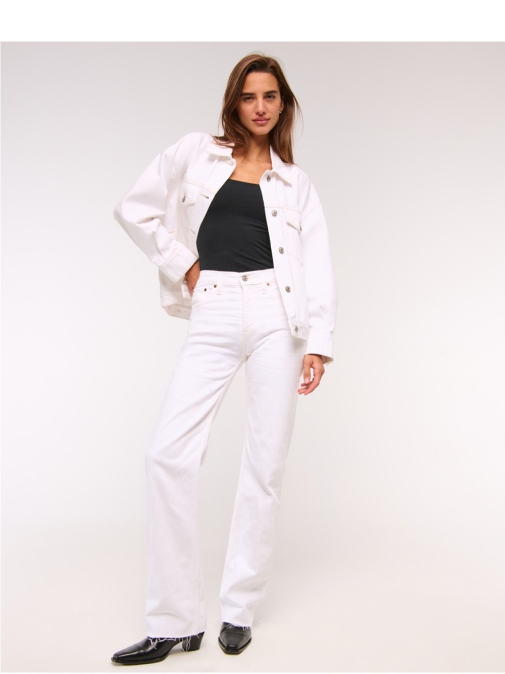 Abercrombie 90s Relaxed High Rise Jean - White Raw Hem